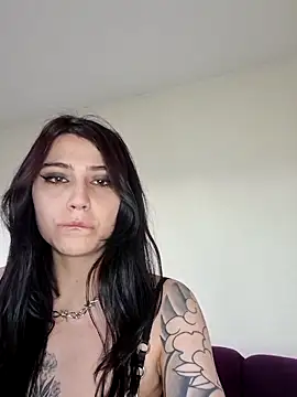Snapshot of alynnafem chatting on 18, 6, 2026 alynnafem online show from 18, 6, 2026