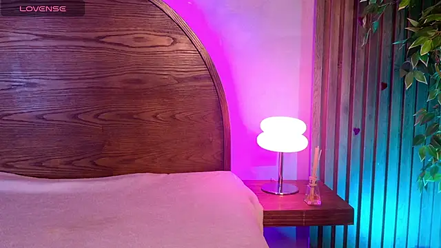 Snapshot of jessy_fortune chatting on 25, 6, 2026 jessy fortune online show from 25, 6, 2026