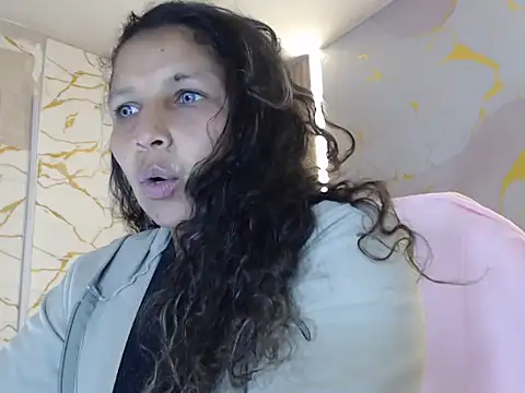 Danna Sg online show from 10, 6, 2026
