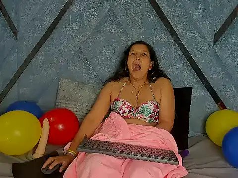 Danna Sg online show from 19, 6, 2026
