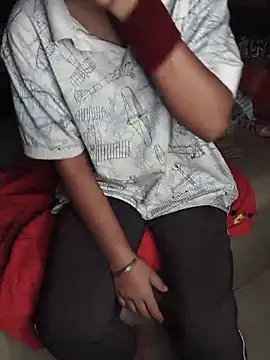 Snapshot of love_kaur chatting on 29, 5, 2026 love kaur online show from 29, 5, 2026