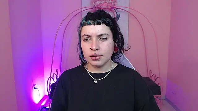 Snapshot of _sofia_smth_xx chatting on 2, 7, 2026 sofia smth xx online show from 2, 7, 2026
