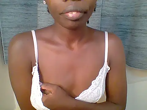 Snapshot of Sweet_quincy chatting on 17, 6, 2026 Sweet quincy online show from 17, 6, 2026