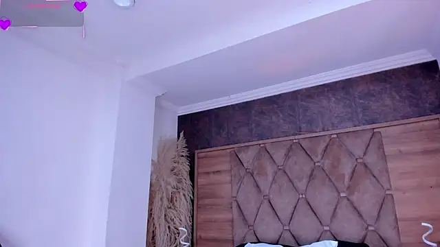 ThaliaHall 1 online show from 4, 7, 2026