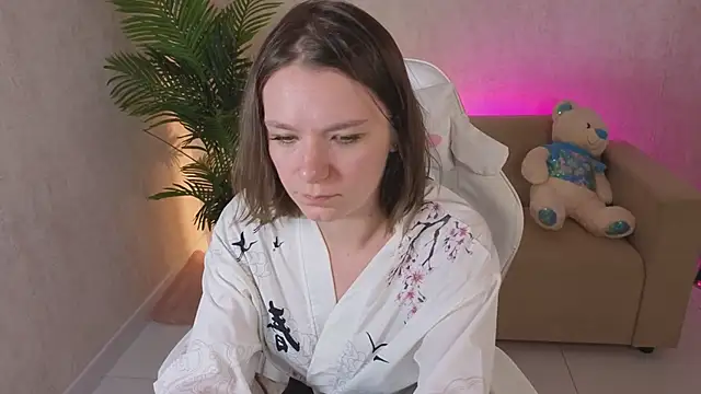 kira hatti online show from 10, 6, 2026
