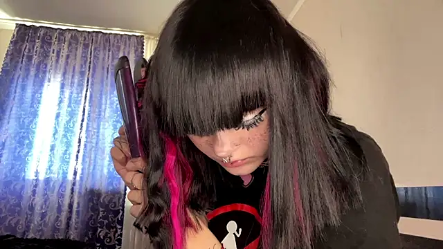 Snapshot of HolyCute chatting on 31, 5, 2026 HolyCute online show from 31, 5, 2026