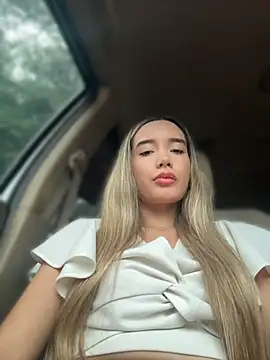 Julieta-Ospina online show from 31, 5, 2026