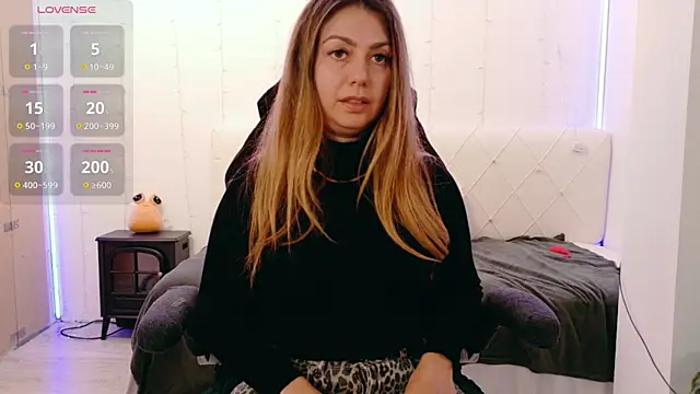 LindaWhite  online show from 26, 3, 2026