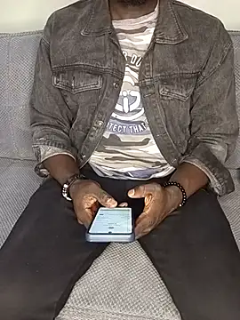 Snapshot of Bigblackman25 chatting on 7, 7, 2026 Bigblackman25 online show from 7, 7, 2026