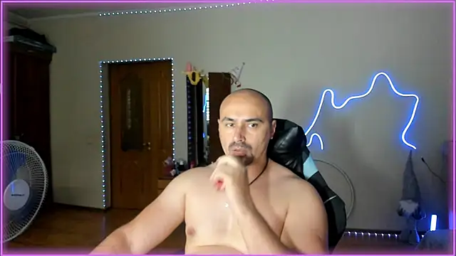 Snapshot of -SexyDaddy- chatting on 12, 6, 2026 -SexyDaddy- online show from 12, 6, 2026