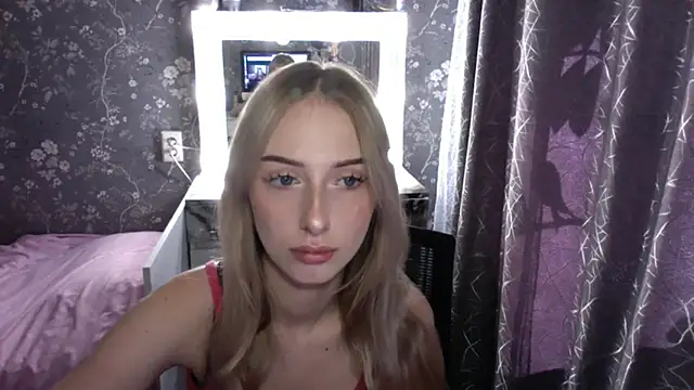 Snapshot of JennaLomeri chatting on 8, 6, 2026 JennaLomeri online show from 8, 6, 2026