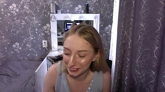 Snapshot of JennaLomeri chatting on 12, 6, 2026 JennaLomeri online show from 12, 6, 2026