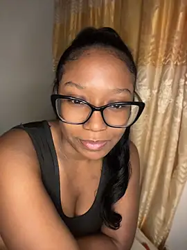 Snapshot of chell_iivy chatting on 21, 7, 2026 chell iivy online show from 21, 7, 2026