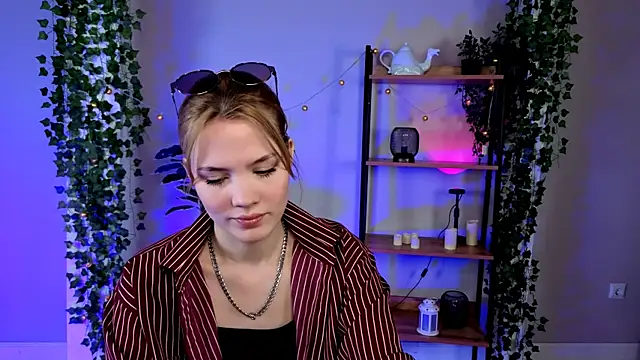 Milena Stasym online show from 11, 6, 2026