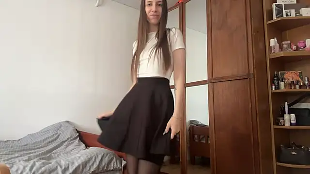Snapshot of KathlineSutherlin chatting on 1, 6, 2026 KathlineSutherlin online show from 1, 6, 2026
