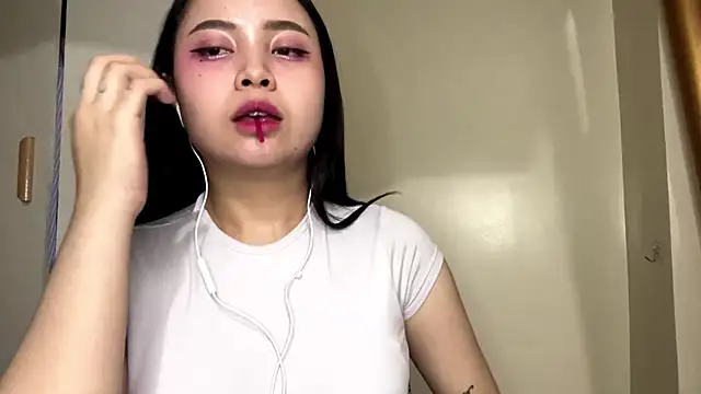 Snapshot of KrystaDonnellan chatting on 1, 6, 2026 KrystaDonnellan online show from 1, 6, 2026