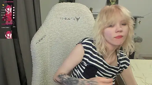 voguecaroline online show from 17, 7, 2026
