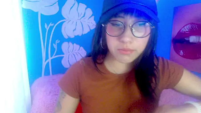Snapshot of eli_doll chatting on 4, 7, 2026 eli doll online show from 4, 7, 2026