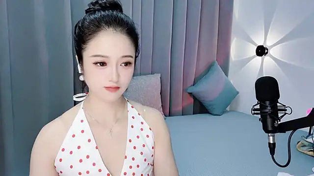 Snapshot of Momo-Wow chatting on 13, 7, 2026 Momo-Wow online show from 13, 7, 2026