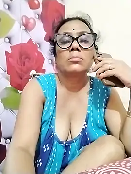 Snapshot of chatterjeesayani567 chatting on 7, 6, 2026 chatterjeesayani567 online show from 7, 6, 2026
