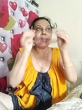 Snapshot of chatterjeesayani567 chatting on 11, 6, 2026 chatterjeesayani567 online show from 11, 6, 2026