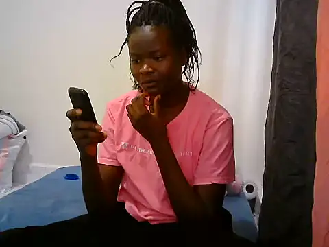 Snapshot of BerryJulie chatting on 8, 6, 2026 BerryJulie online show from 8, 6, 2026