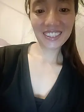 Snapshot of assurl-love chatting on 2, 6, 2026 assurl-love online show from 2, 6, 2026
