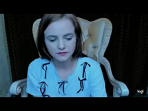 Snapshot of FknBlueEyes chatting on 2, 6, 2026 FknBlueEyes online show from 2, 6, 2026