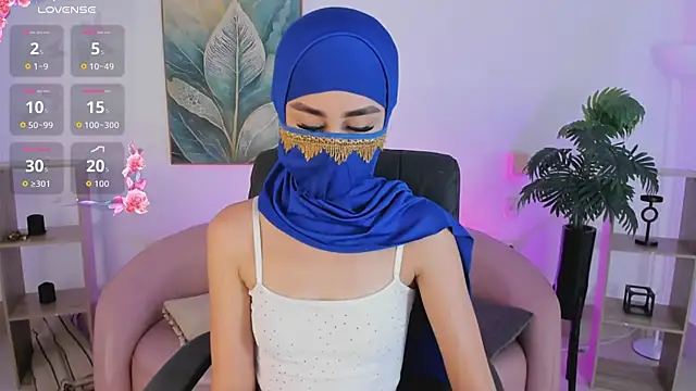 Snapshot of Alina_Malak chatting on 4, 6, 2026 Alina Malak online show from 4, 6, 2026