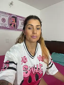 Snapshot of Ariza_a chatting on 24, 7, 2026 Ariza a online show from 24, 7, 2026