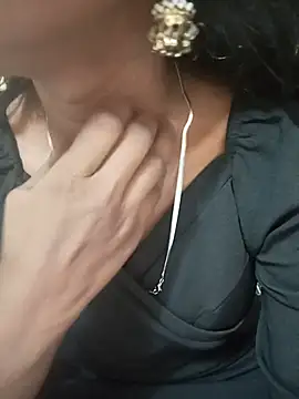 Snapshot of Sexy-Zeenat chatting on 9, 7, 2026 Sexy-Zeenat online show from 9, 7, 2026