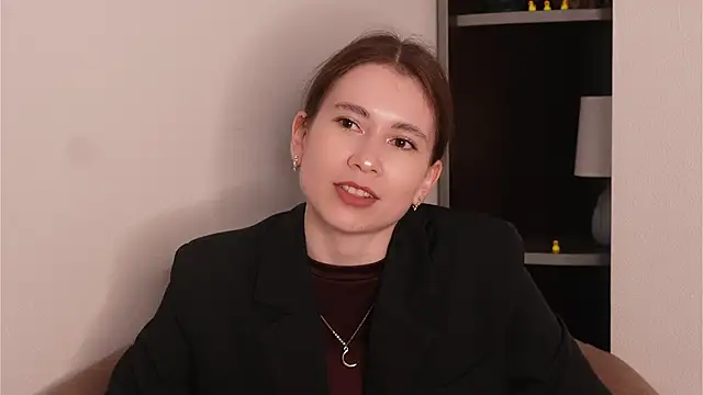 Snapshot of MaileMaslin chatting on 2, 6, 2026 MaileMaslin online show from 2, 6, 2026
