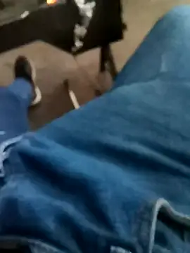 Singlemaleforcouples online show from 8, 12, 2024