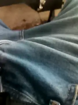 Singlemaleforcouples online show from 18, 12, 2024