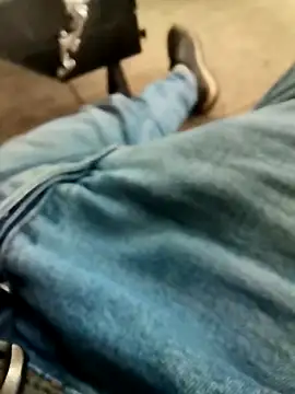 Singlemaleforcouples online show from 20, 12, 2024