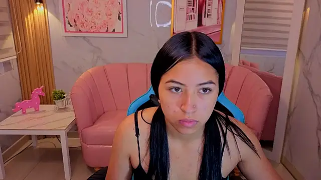 lia x a online show from 19, 6, 2026