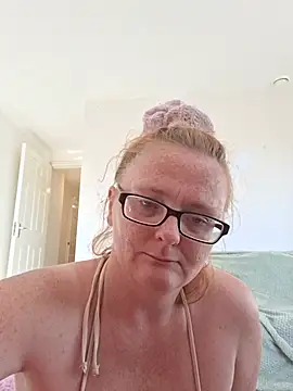 Snapshot of Naughtybutnicedaisy chatting on 26, 6, 2026 Naughtybutnicedaisy online show from 26, 6, 2026