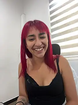 Snapshot of Juliethademon chatting on 7, 7, 2026 Juliethademon online show from 7, 7, 2026