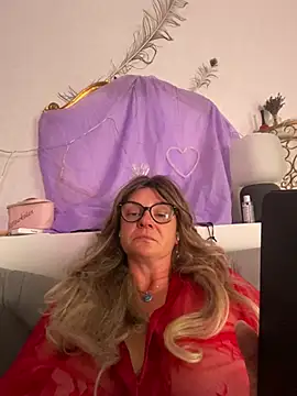 Snapshot of DirtyMarie80 chatting on 5, 6, 2026 DirtyMarie80 online show from 5, 6, 2026