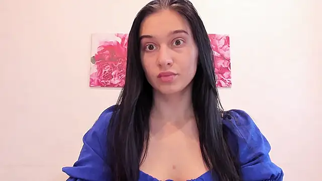 Camilla  Noor online show from 8, 6, 2026