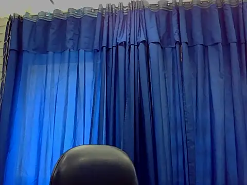 lucyli 25 online show from 10, 6, 2026
