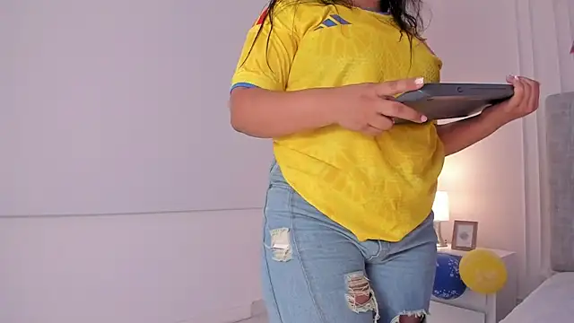Emma-Velez online show from 7, 7, 2026