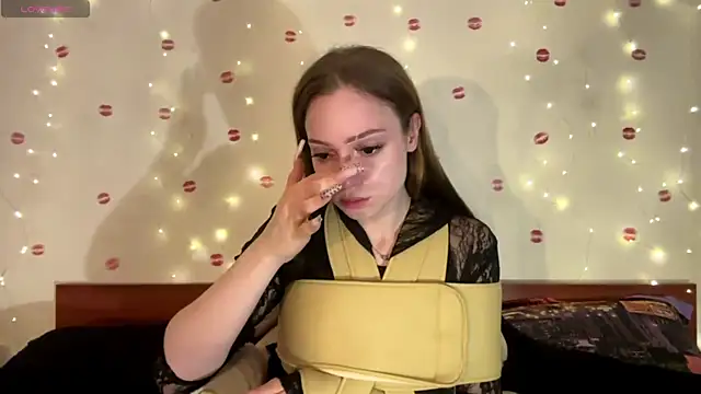 Snapshot of itskylieee chatting on 21, 6, 2026 itskylieee online show from 21, 6, 2026