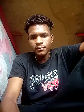 Snapshot of dantecruz19 chatting on 6, 6, 2026 dantecruz19 online show from 6, 6, 2026