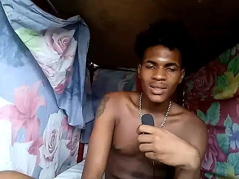 Snapshot of dantecruz19 chatting on 12, 7, 2026 dantecruz19 online show from 12, 7, 2026