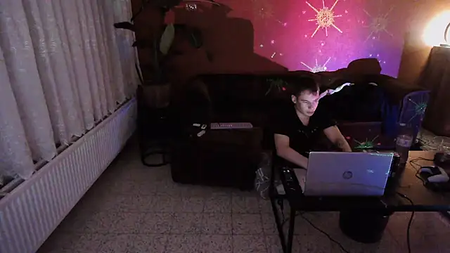 Snapshot of sventwinkboy chatting on 17, 6, 2026 sventwinkboy online show from 17, 6, 2026