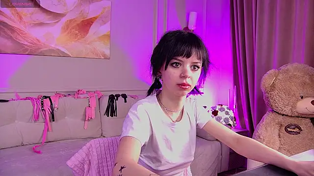 Snapshot of TwiggySmith chatting on 20, 6, 2026 TwiggySmith online show from 20, 6, 2026