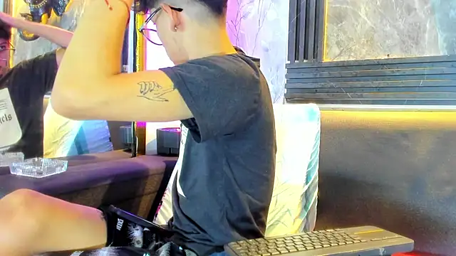 Brianhot0F online show from 25, 6, 2026