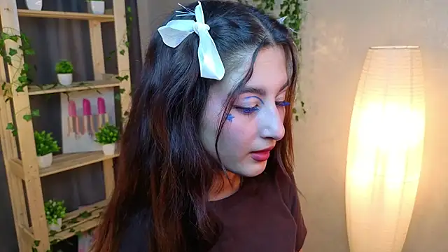 Snapshot of JasminKitany chatting on 9, 6, 2026 JasminKitany online show from 9, 6, 2026