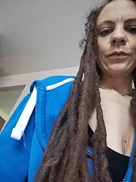 Snapshot of CharleJadeRose chatting on 4, 8, 2026 CharleJadeRose online show from 4, 8, 2026